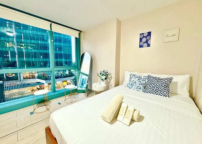 Cozi 1br Grand Hyatt Bgc Wifi Pool Apartment *