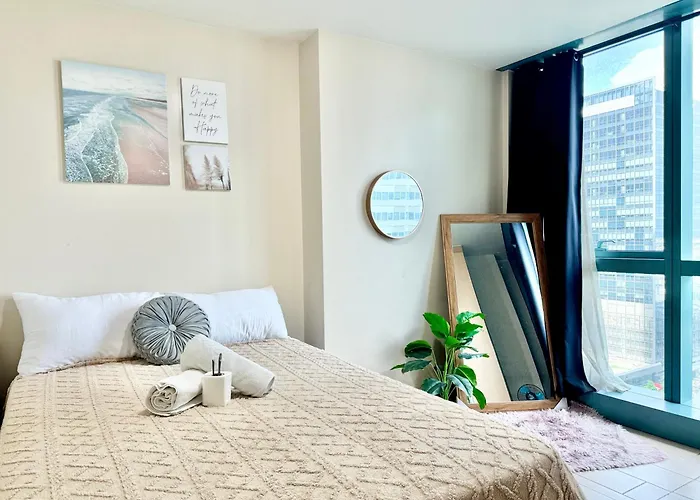 Cozi 1br Grand Hyatt Bgc Wifi Pool * Manila